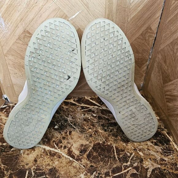 Nike women's Air Max Bella white running training shoes size 9.5.  564 - Picture 4 of 11